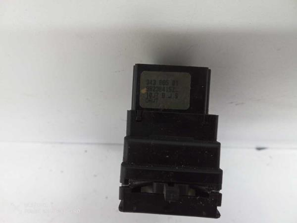 COMMODO CITROEN / PEUGEOT - Vue 3